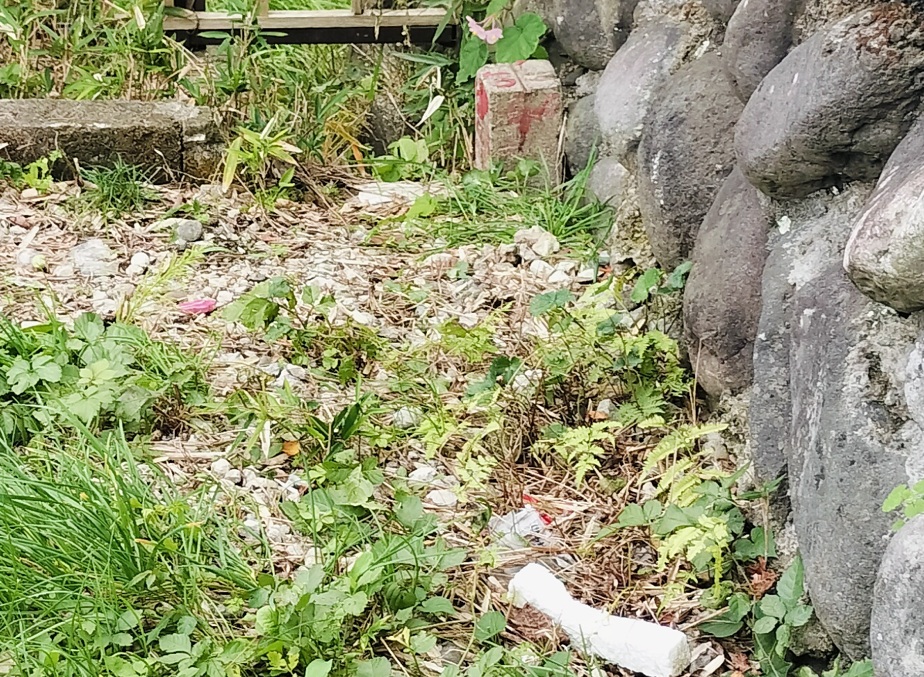 「境界杭」と一言で言っても、実はいろいろな種類があります